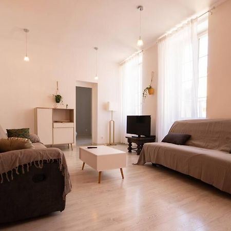La Fontaine Neuve-Avallon-5 Personnes-1 Chambre-3 Lits-Parking-Wifi Luaran gambar
