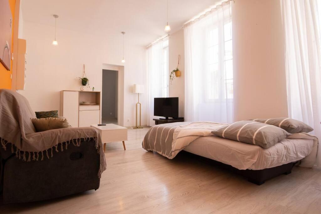La Fontaine Neuve-Avallon-5 Personnes-1 Chambre-3 Lits-Parking-Wifi Luaran gambar