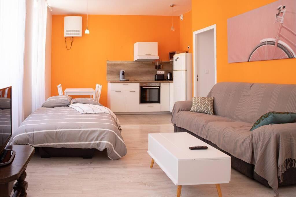 La Fontaine Neuve-Avallon-5 Personnes-1 Chambre-3 Lits-Parking-Wifi Luaran gambar